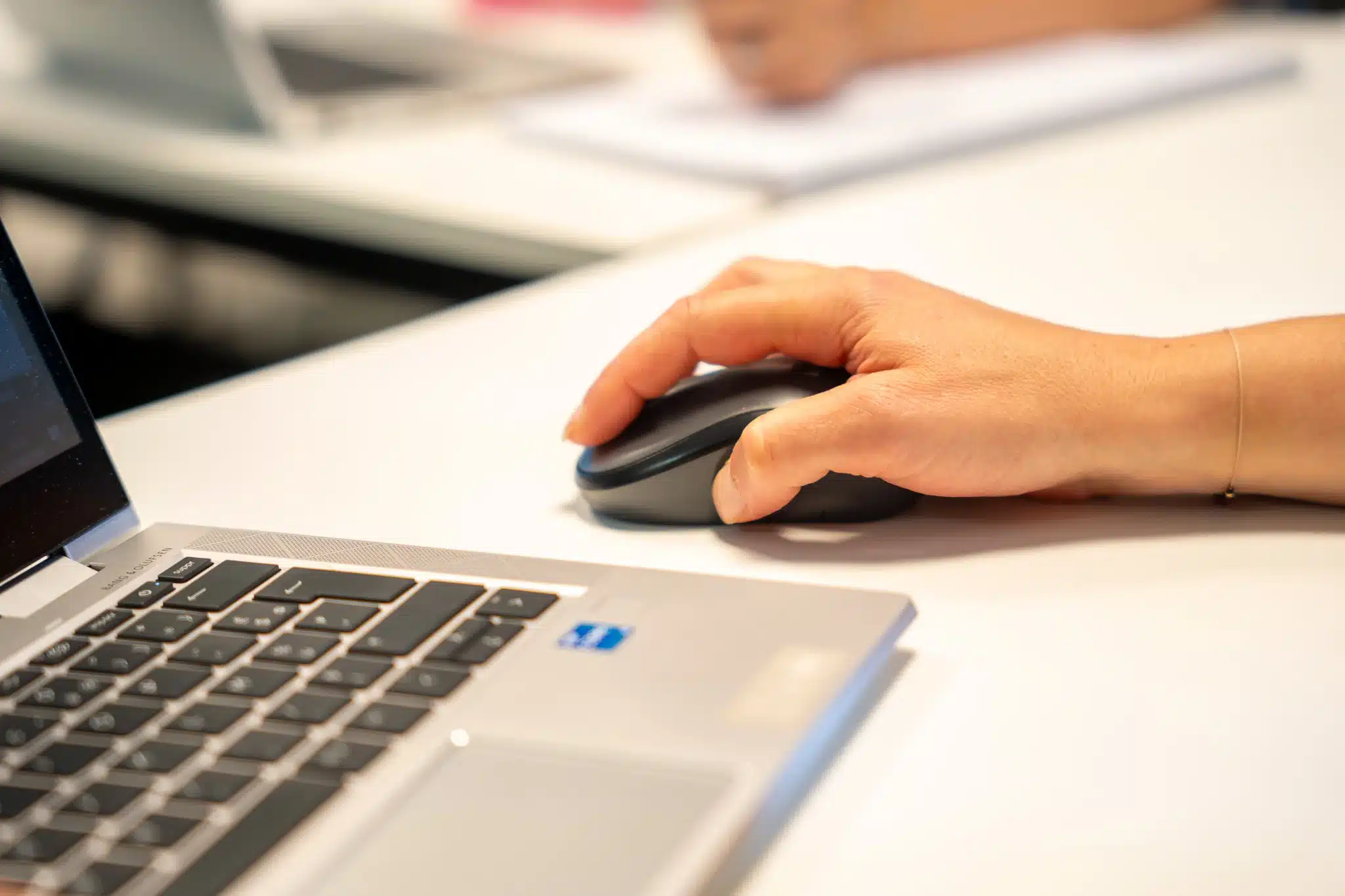 Travail sur l'ordinateur (2)